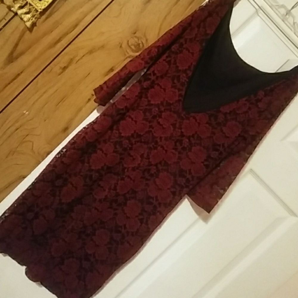 Dress - Picture 2 of 4